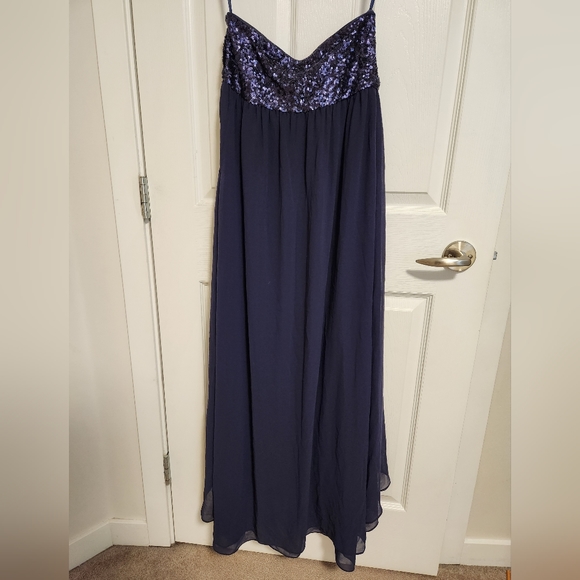 RW&CO Dress - Picture 6 of 6